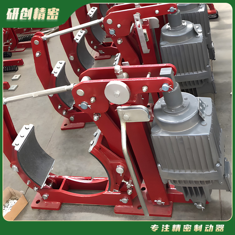 通過電動(dòng)機(jī)功率選型出合適制動(dòng)力矩的電力液壓塊式制動(dòng)器 匹配液壓推動(dòng)器